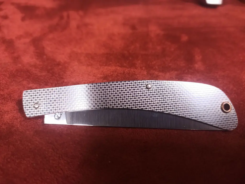 N°1 Full Metal - écailles - fermé.webp